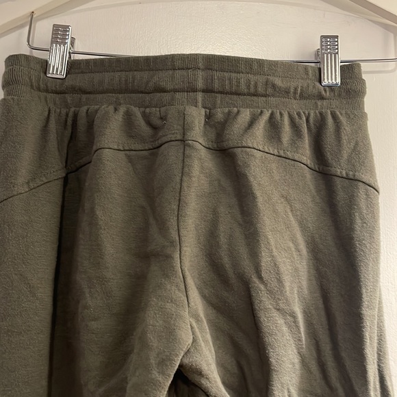 Garage Xs green black mesh on side drawstring joggers - Picture 5 of 5